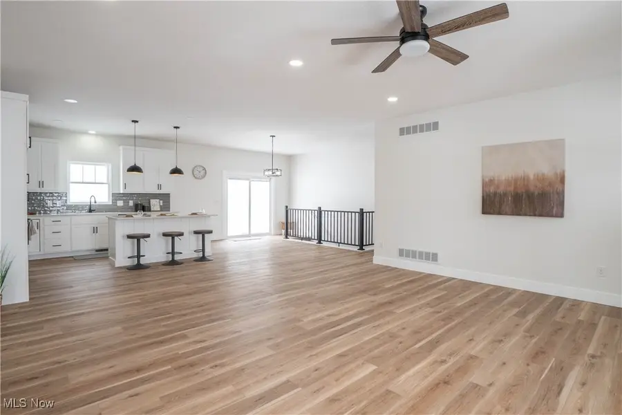 8421 Wadsworth Road, Wadsworth, OH 44281 - Image #3