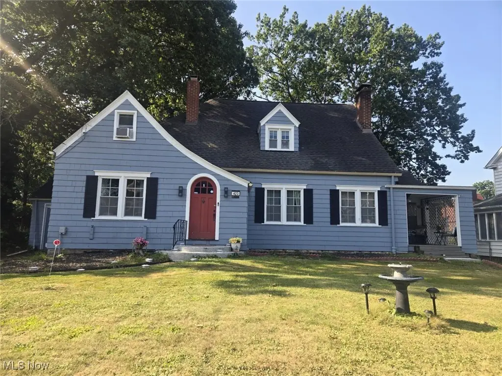 423 Bradley Lane, Youngstown, OH 44504 - Image #1
