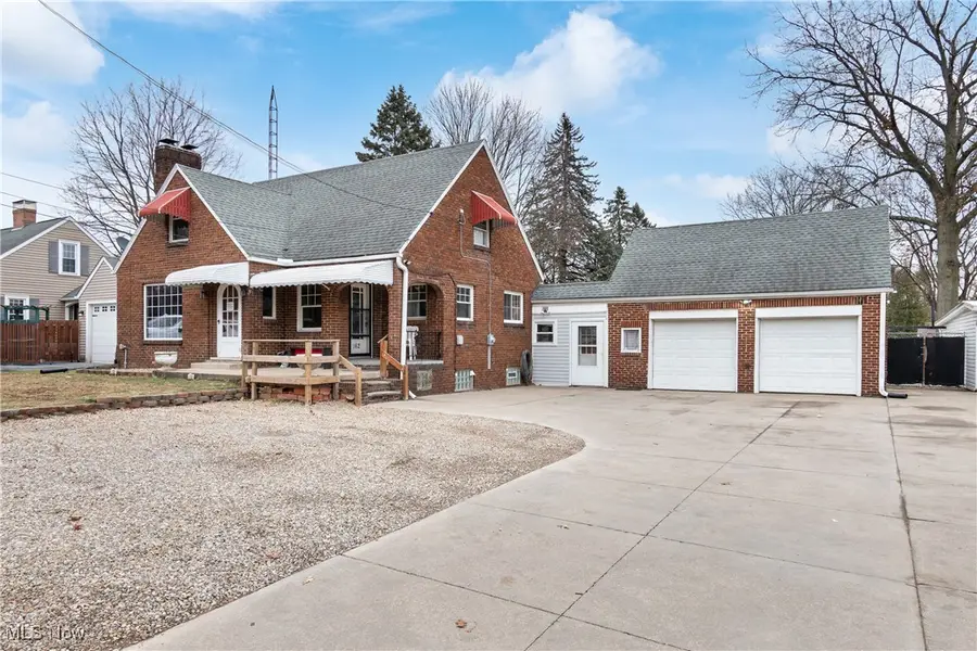 162 Perry Nw Drive, Canton, OH 44708 - Image #2