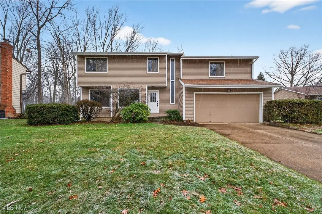 7627 Newton Drive, Mentor, OH 44060 - Image #1