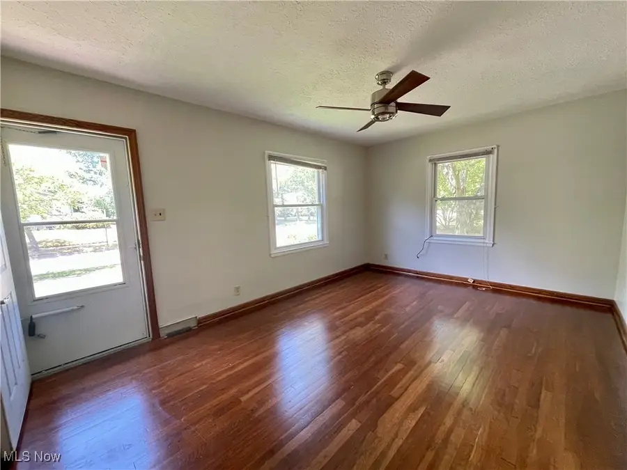 857 Kennebec Avenue, Akron, OH 44305 - Image #2