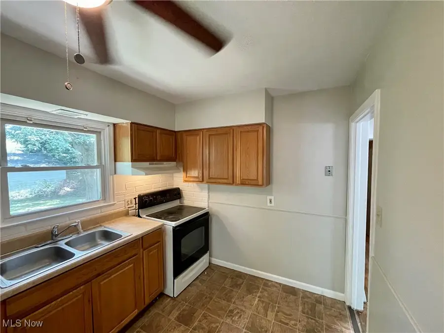 857 Kennebec Avenue, Akron, OH 44305 - Image #3