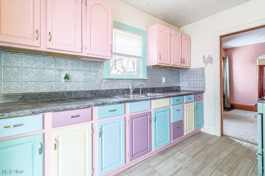 904 Davis Street, Akron, OH 44310 - Image #3