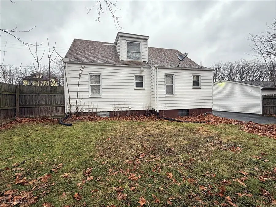 95 E Earle Avenue, Youngstown, OH 44507 - Image #3