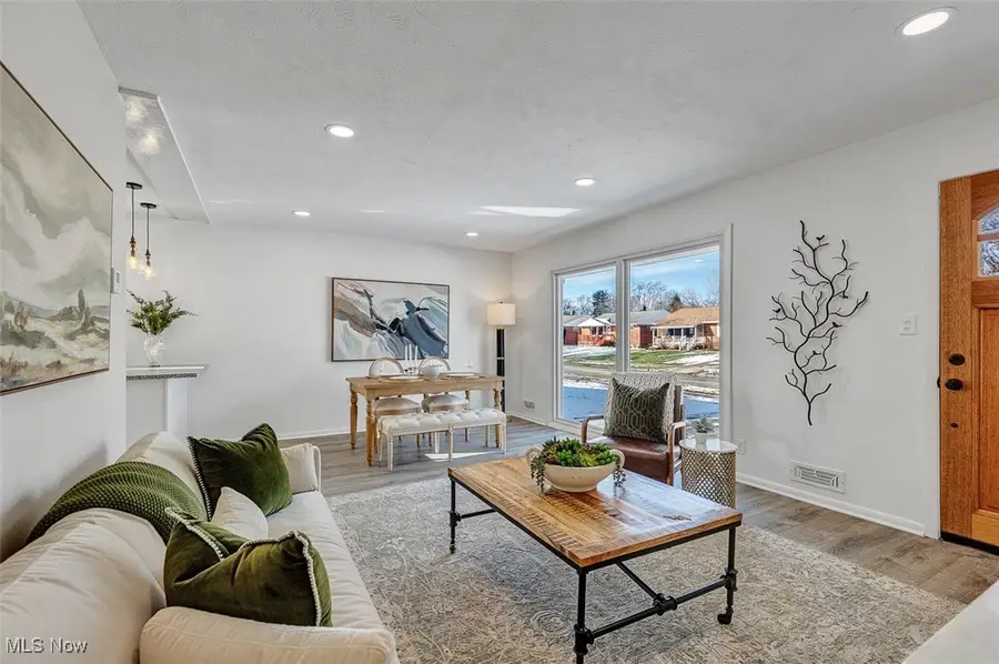 15800 Steinway Boulevard, Maple Heights, OH 44137 - Image #2