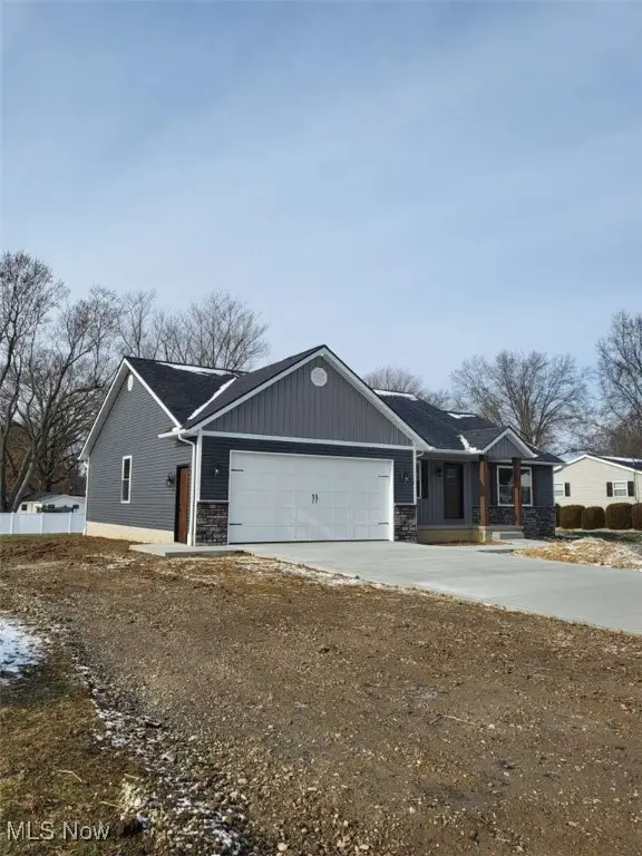 327 29th Nw Street, Massillon, OH 44647 - Image #2