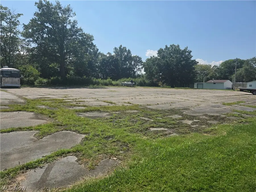 1122 F Street, Lorain, OH 44052 - #2