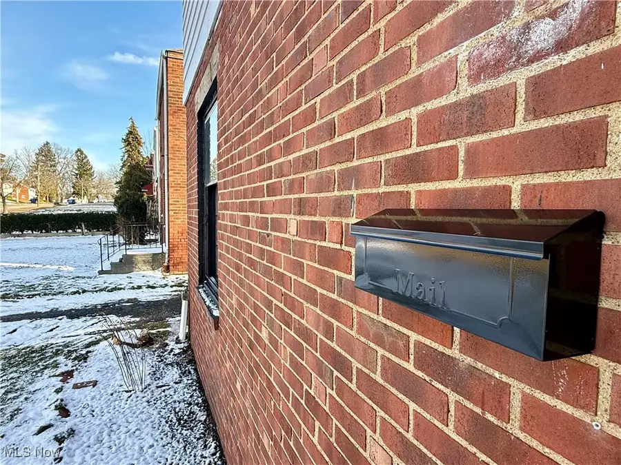 17404 Throckley Avenue, Cleveland, OH 44128 - Image #2