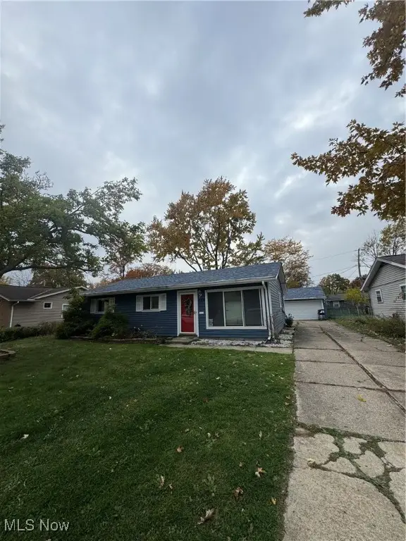 379 Laurel Drive, Berea, OH 44017 - Image #2