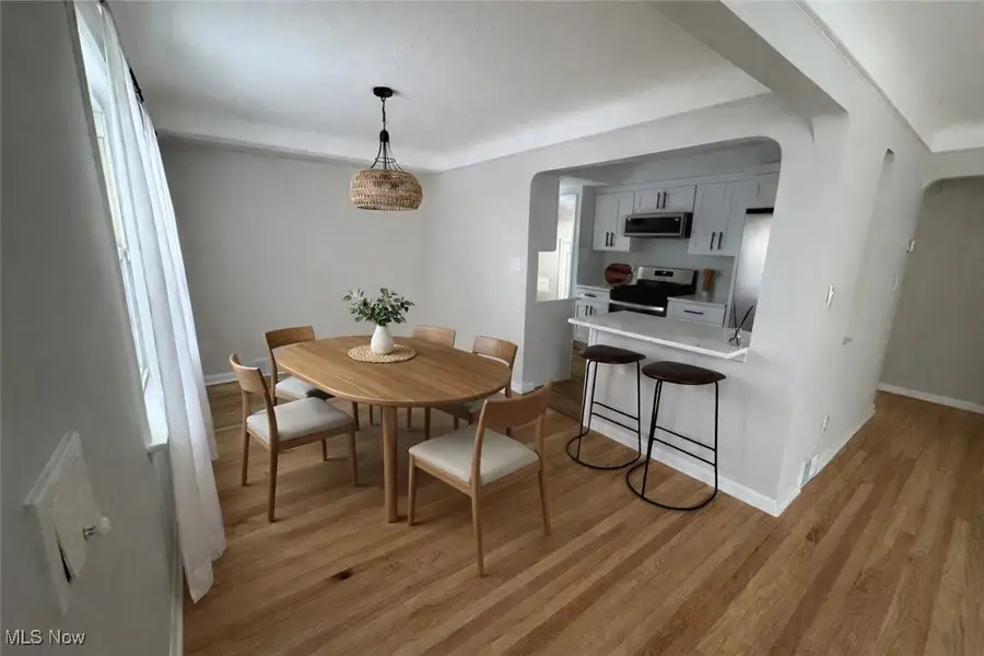 8321 Wainstead Drive, Parma, OH 44129 - Image #2