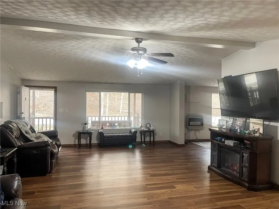 4362 Charleston Road, Gandeeville, WV 25243 - Image #3