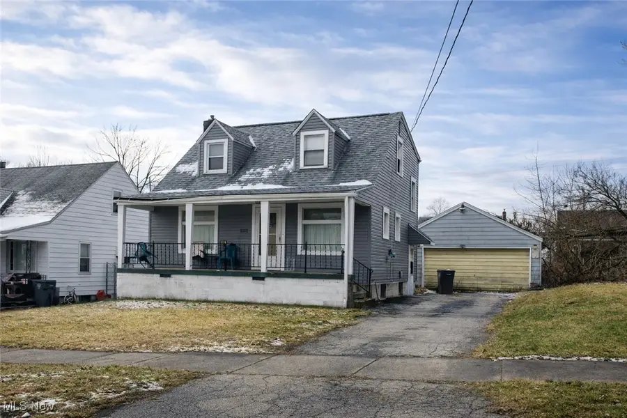 1325 Douglas Avenue, Youngstown, OH 44502 - Image #2