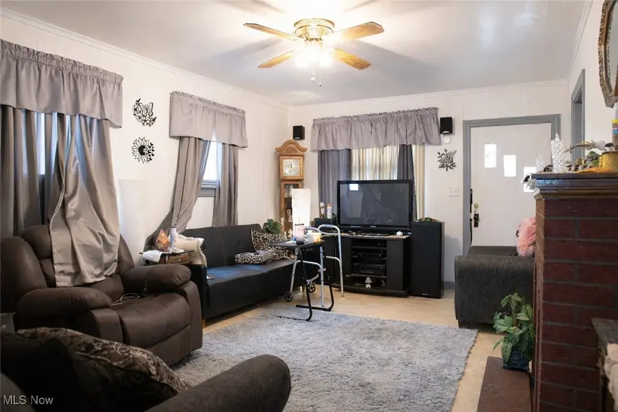 1325 Douglas Avenue, Youngstown, OH 44502 - Image #3