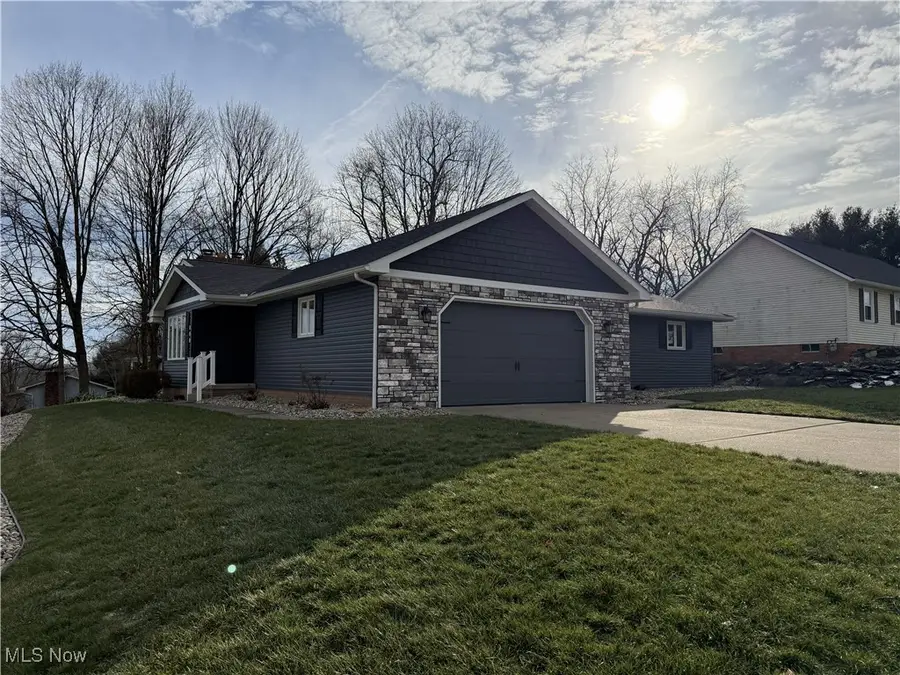 568 Lockport Sw Avenue, New Philadelphia, OH 44663 - Image #3