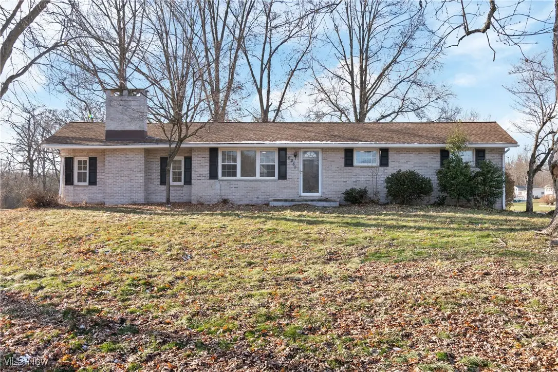 6281 Champion Nw Avenue, Massillon, OH 44646 - #1