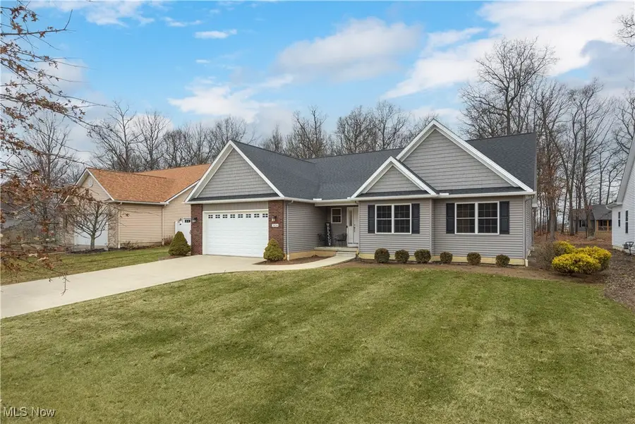 3654 Elizabeth Drive, Vermilion, OH 44089 - Image #2