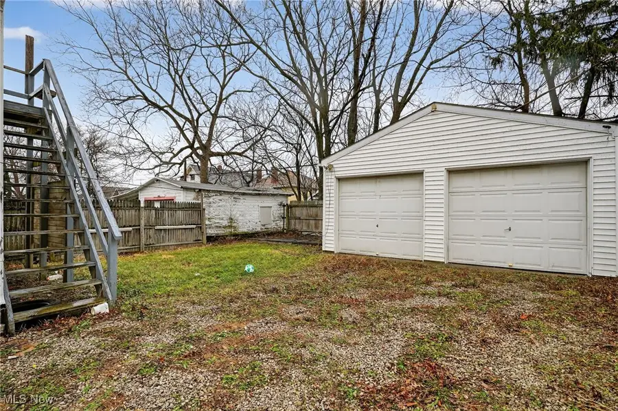 1523 Winchester Avenue, Lakewood, OH 44107 - Image #2