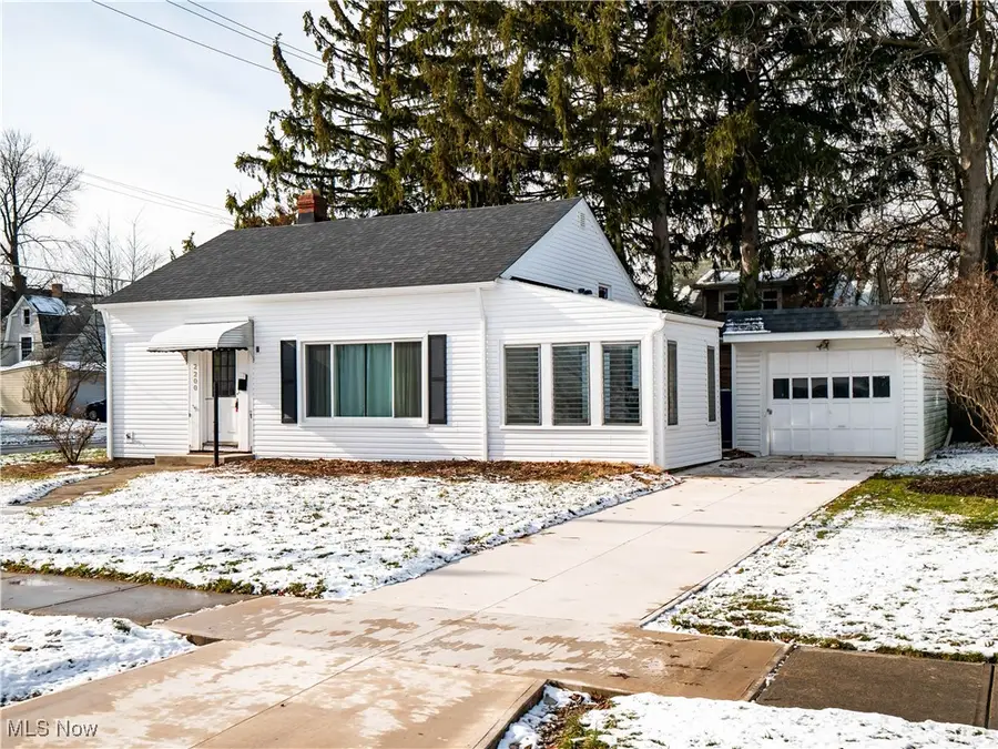 2200 Carabel Avenue, Lakewood, OH 44107 - Image #2