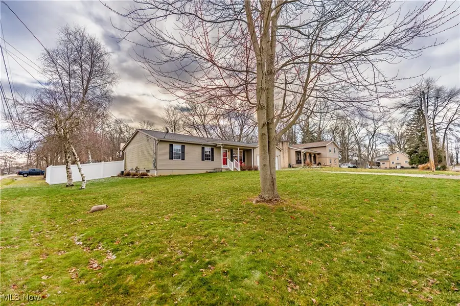 8628 Essex Nw Avenue, North Canton, OH 44720 - Image #2