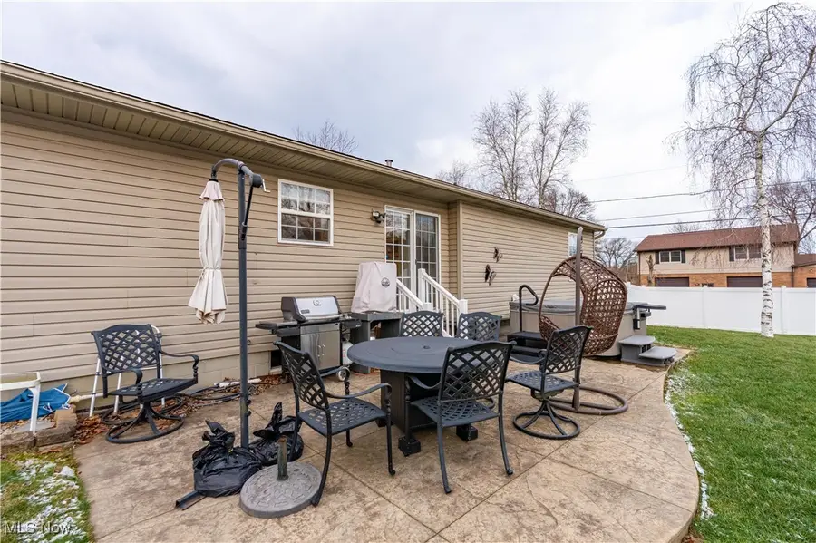 8628 Essex Nw Avenue, North Canton, OH 44720 - Image #3