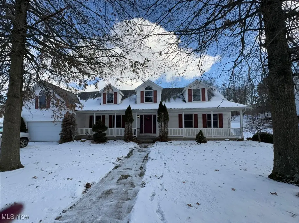 209 Maple Avenue, Saint Clairsville, OH 43950 - Image #1