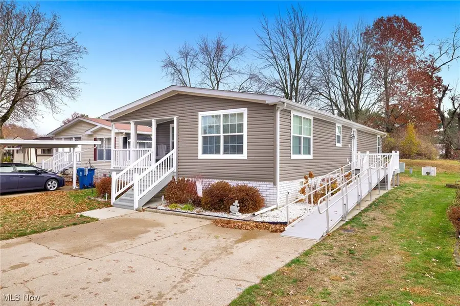 32 C Sw Street, Navarre, OH 44662 - Image #3