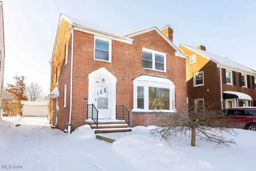 3930 Silsby Road, University Heights, OH 44118 - #2