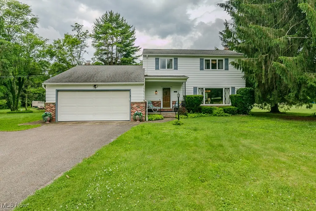 13228 Boulder Glen Drive, Chesterland, OH 44026 - Image #1