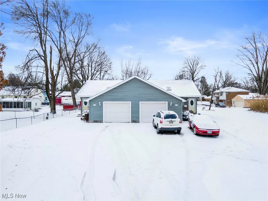 3921/3923 Huntmere Avenue, Youngstown, OH 44515 - Image #1