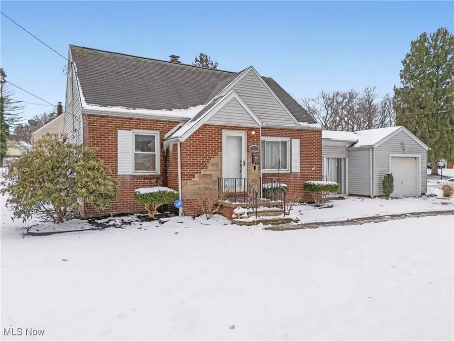 210 Davenport Avenue, Akron, OH 44312 - Image #2