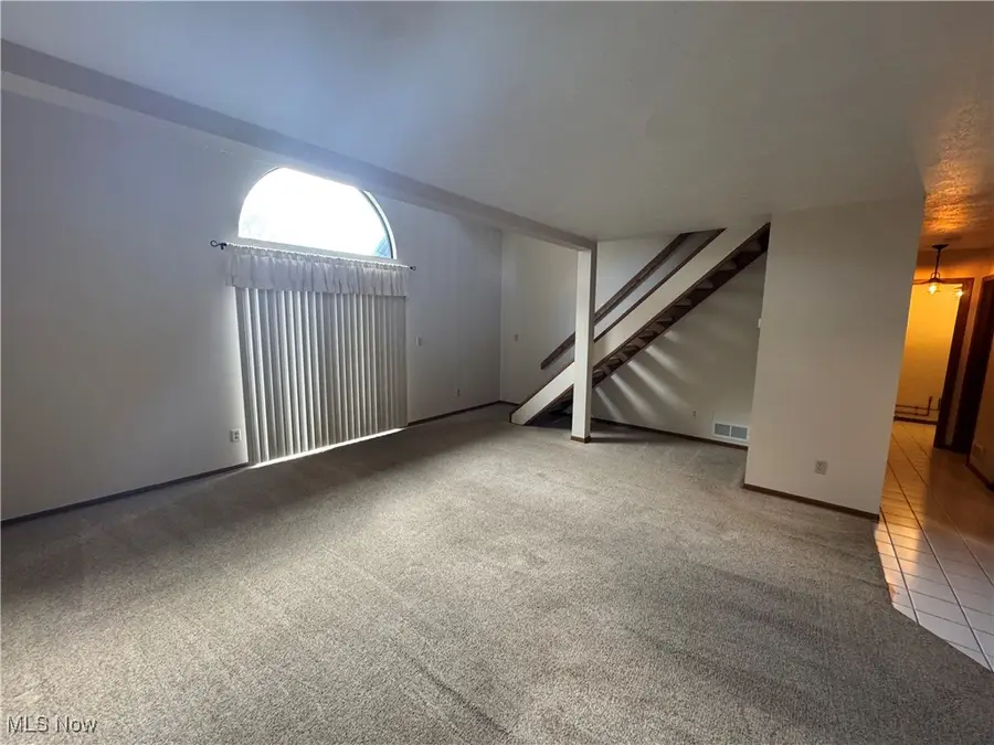 3811 Northwoods Ne Court #4, Warren, OH 44483 - Image #3