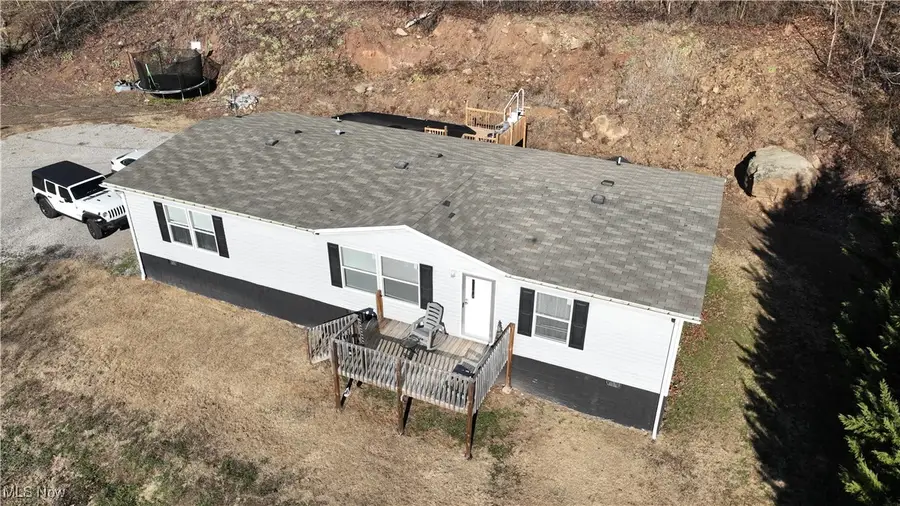 1119 Strawberry Road, Saint Albans, WV 25177 - Image #2