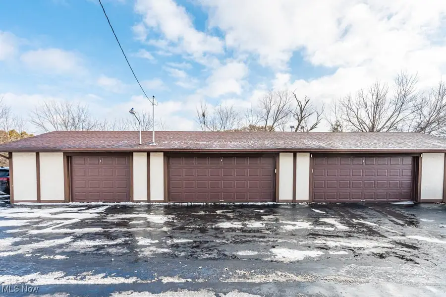 852 Pearson Circle #3, Youngstown, OH 44512 - Image #3