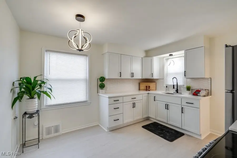 5212 Wood Avenue, Parma, OH 44134 - Image #3