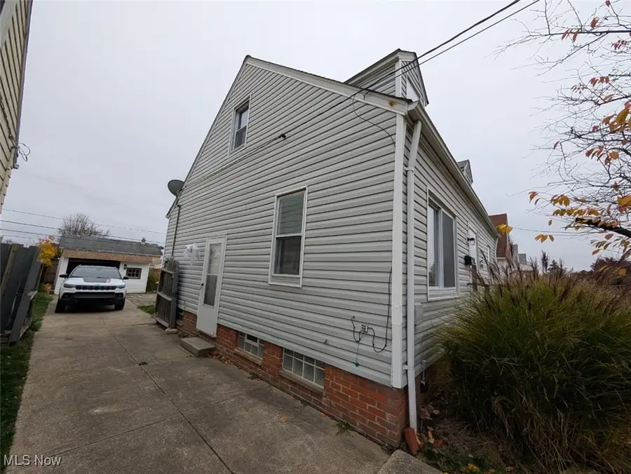 15522 Turney Road, Maple Heights, OH 44137 - Image #2