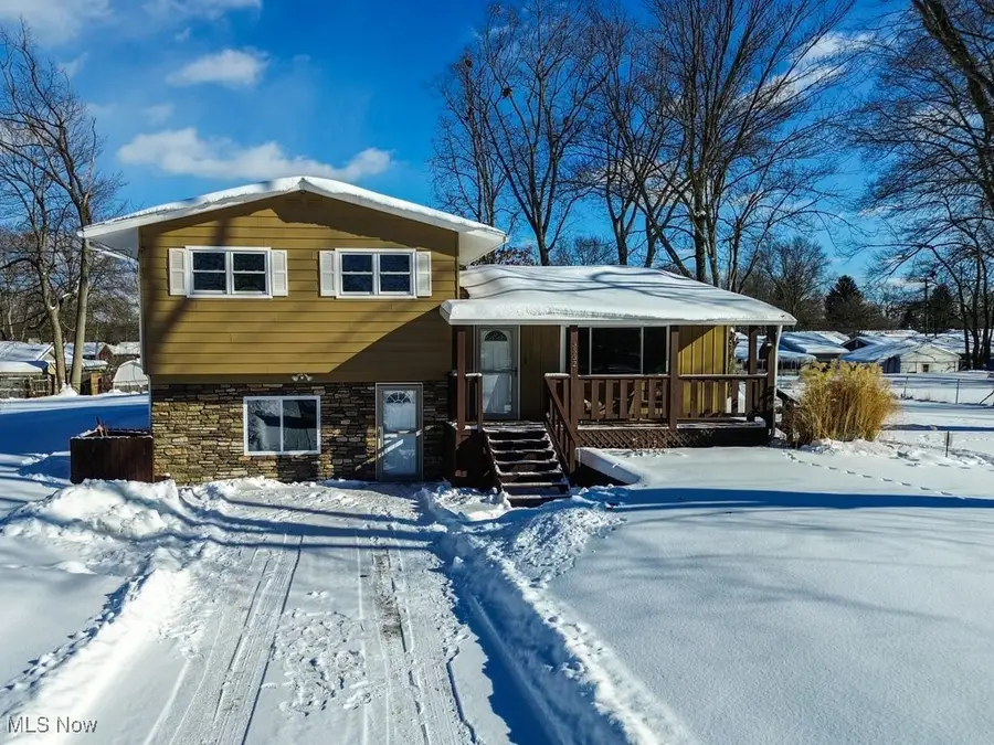 3532 Gary Drive, Mogadore, OH 44260 - #2