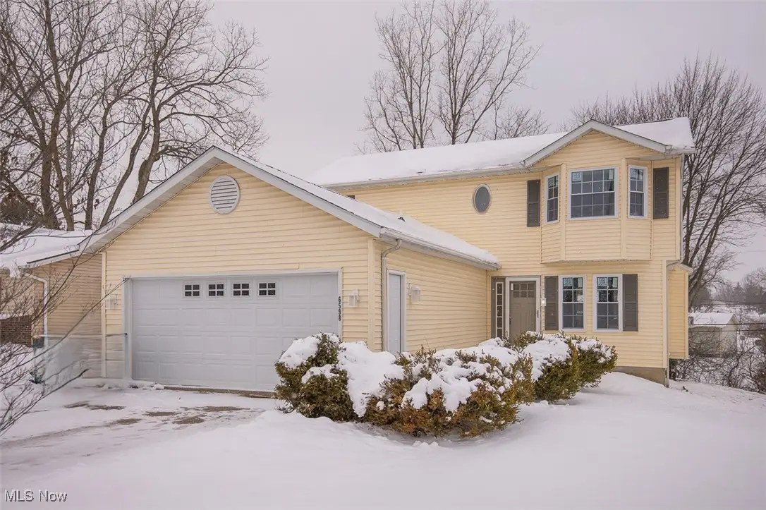 6598 Richmond Road, Oakwood, OH 44146 - Image #1