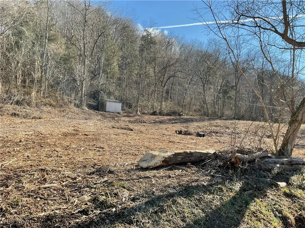 0000 Luke Chute, Waterford, OH 45786 - Image #1