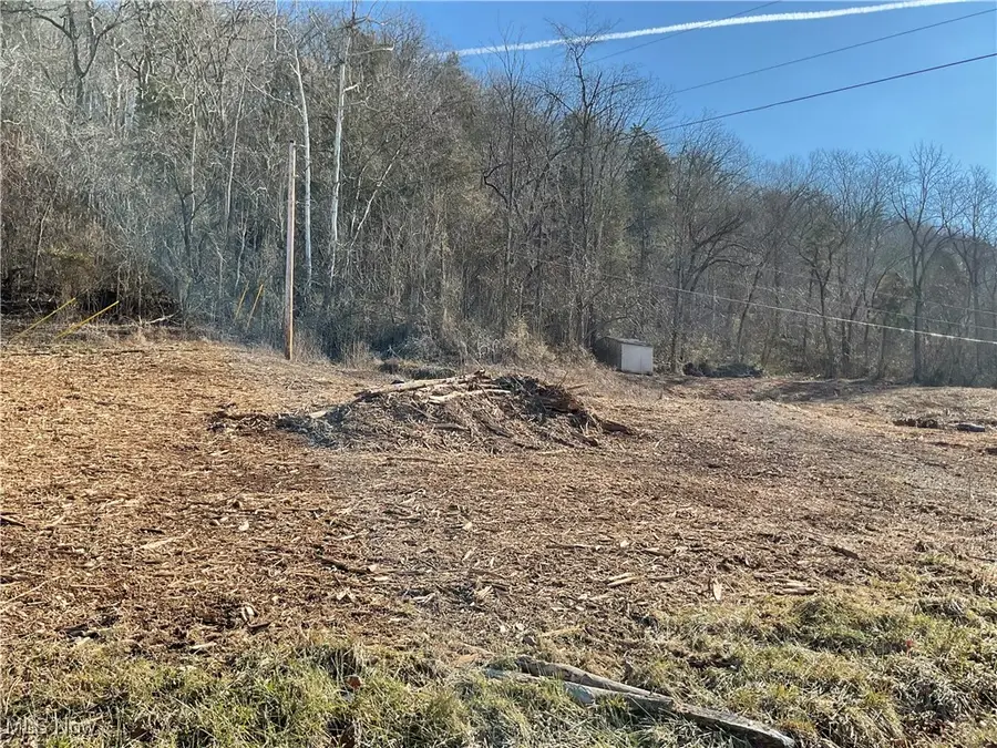 0000 Luke Chute, Waterford, OH 45786 - Image #3