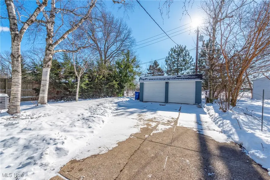 2811 Oak Park Avenue, Cleveland, OH 44109 - Image #3