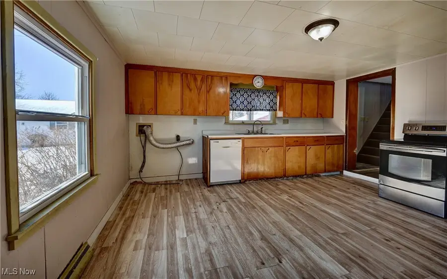 720 Wooster, Strasburg, OH 44680 - Image #2