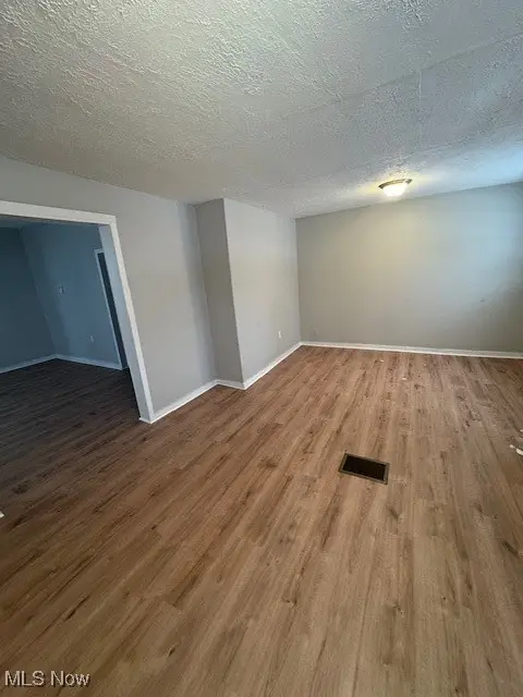 4203 Howlett Avenue, Cleveland, OH 44113 - Image #3