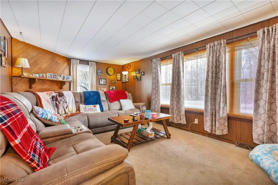 11335 Meadowbrook Avenue, Alliance, OH 44601 - Image #2