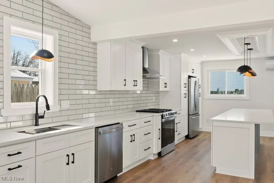 310 Saint Lawrence Boulevard, Eastlake, OH 44095 - Image #2