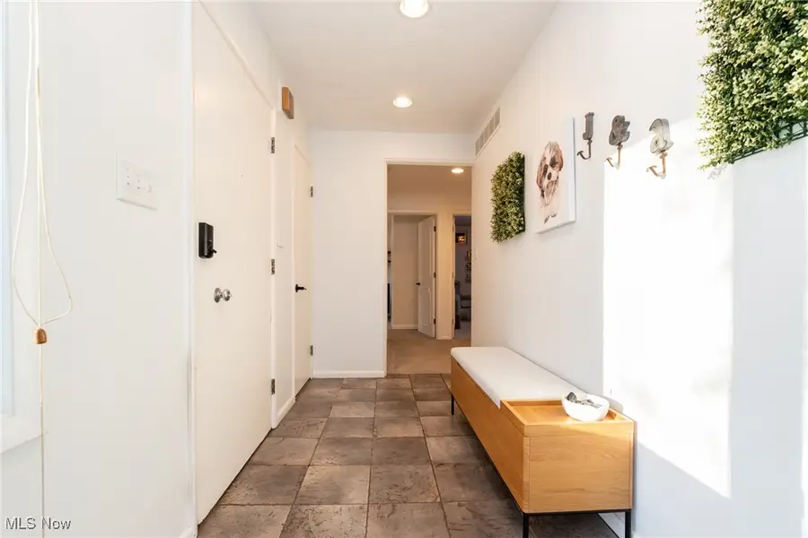 4775 Som Center Road, Moreland Hills, OH 44022 - #3