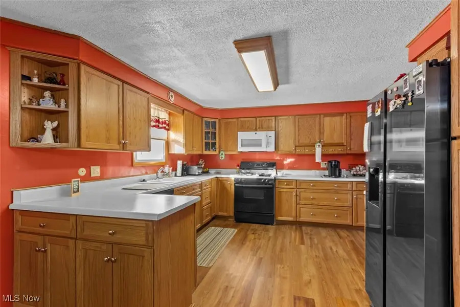 557 Windamere Nw Avenue, Massillon, OH 44646 - Image #2