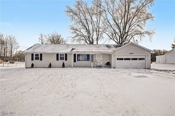 1237 Stewart Road, Salem, OH 44460