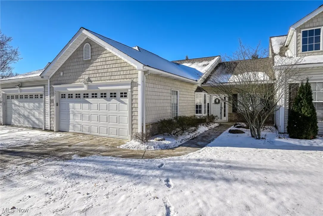 4287 Greenway Trail Nw Street, Massillon, OH 44647 - Image #1
