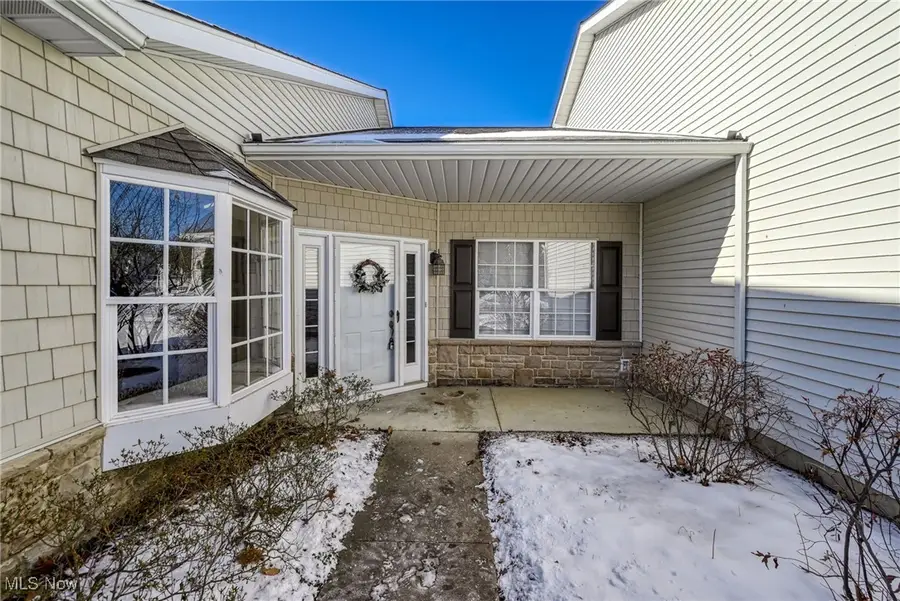 4287 Greenway Trail Nw Street, Massillon, OH 44647 - Image #2