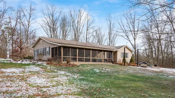 56621 Skyline Drive, Senecaville, OH 43780